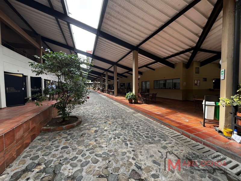 Local en Arriendo en Otraparte