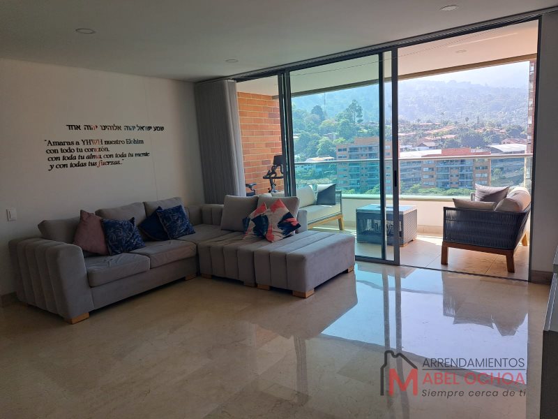 Apartamento en Arriendo en Cumbres