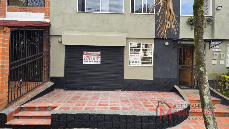 Oficina-Local en Arriendo en Laureles