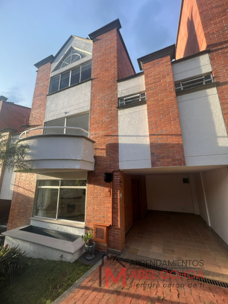 Casa en Arriendo en El Esmeraldal